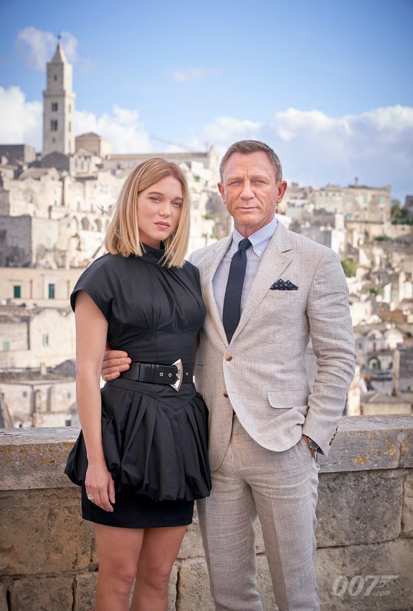 Lea Seydoux Reportedly Cast as Female Lead in Bond 24